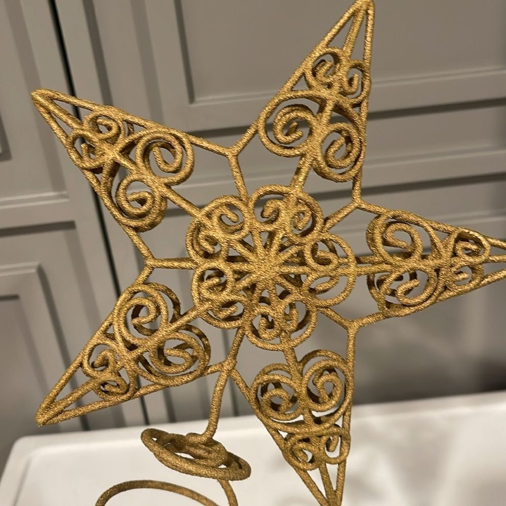 Gold Star TreeTopper - Picture 2 of 3